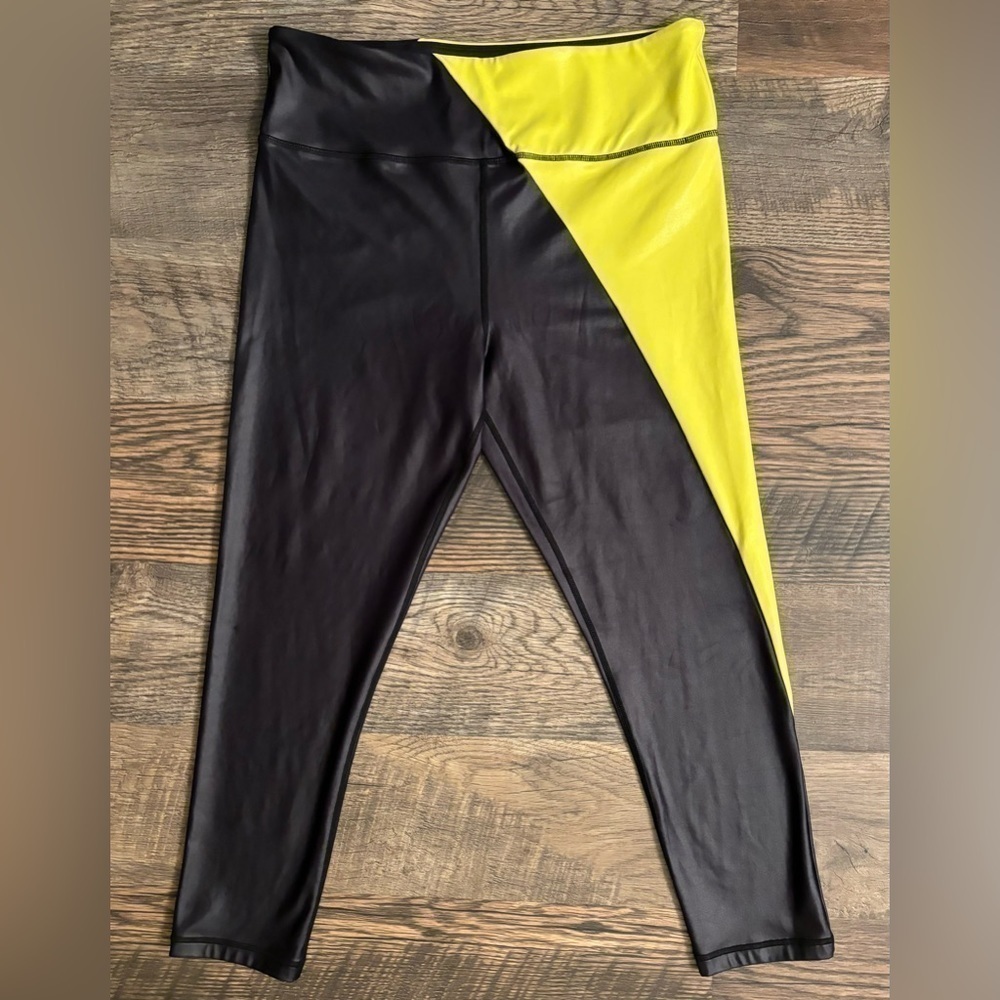 Zyia Active Black and Yellow Activewear leggings Size‎ 20